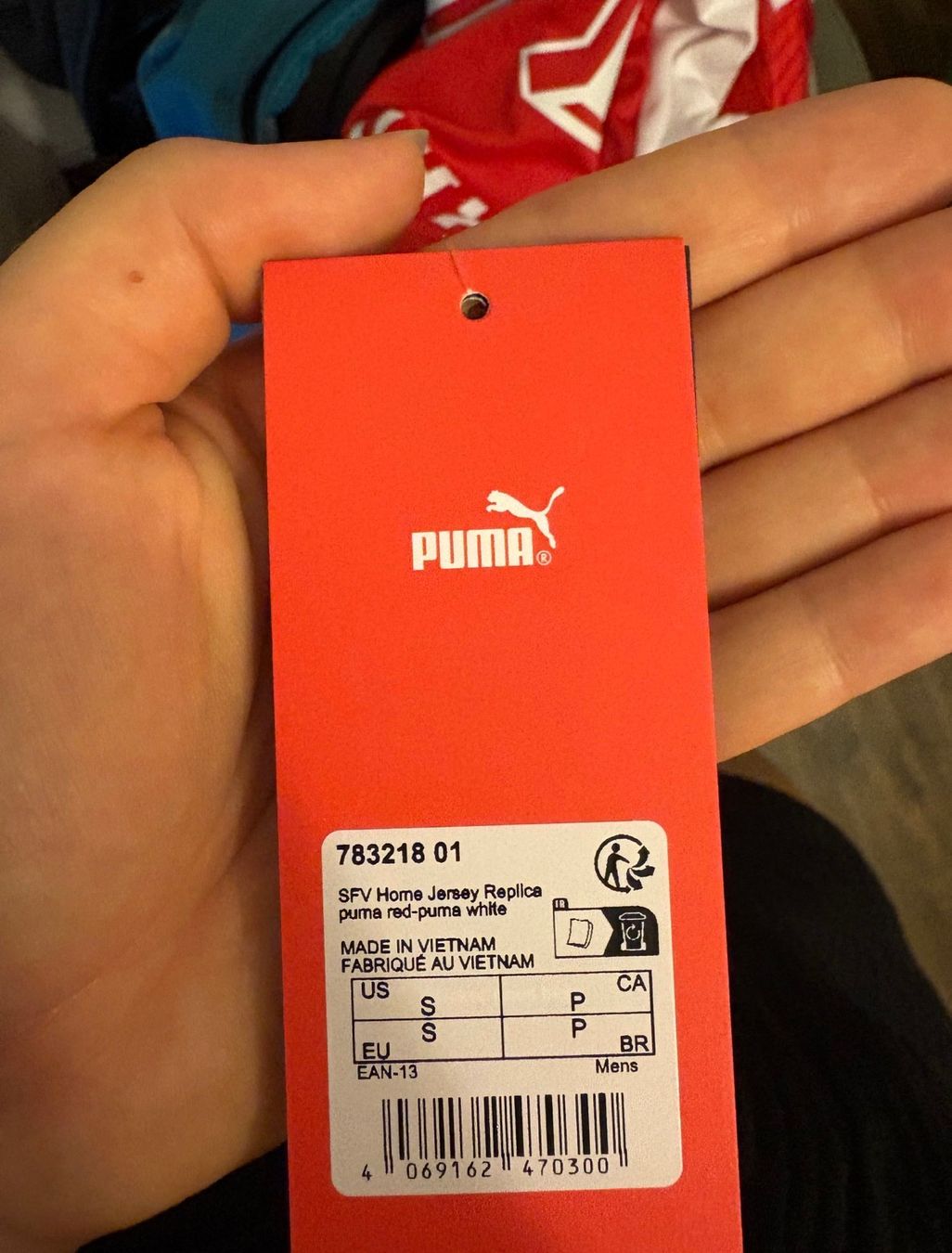 Puma Canottiere & Pantaloni: WM Trikot Schweiz 2026 Original – Nuovo e nell'imballaggio originale da Bülach venduto da sel_775n 2