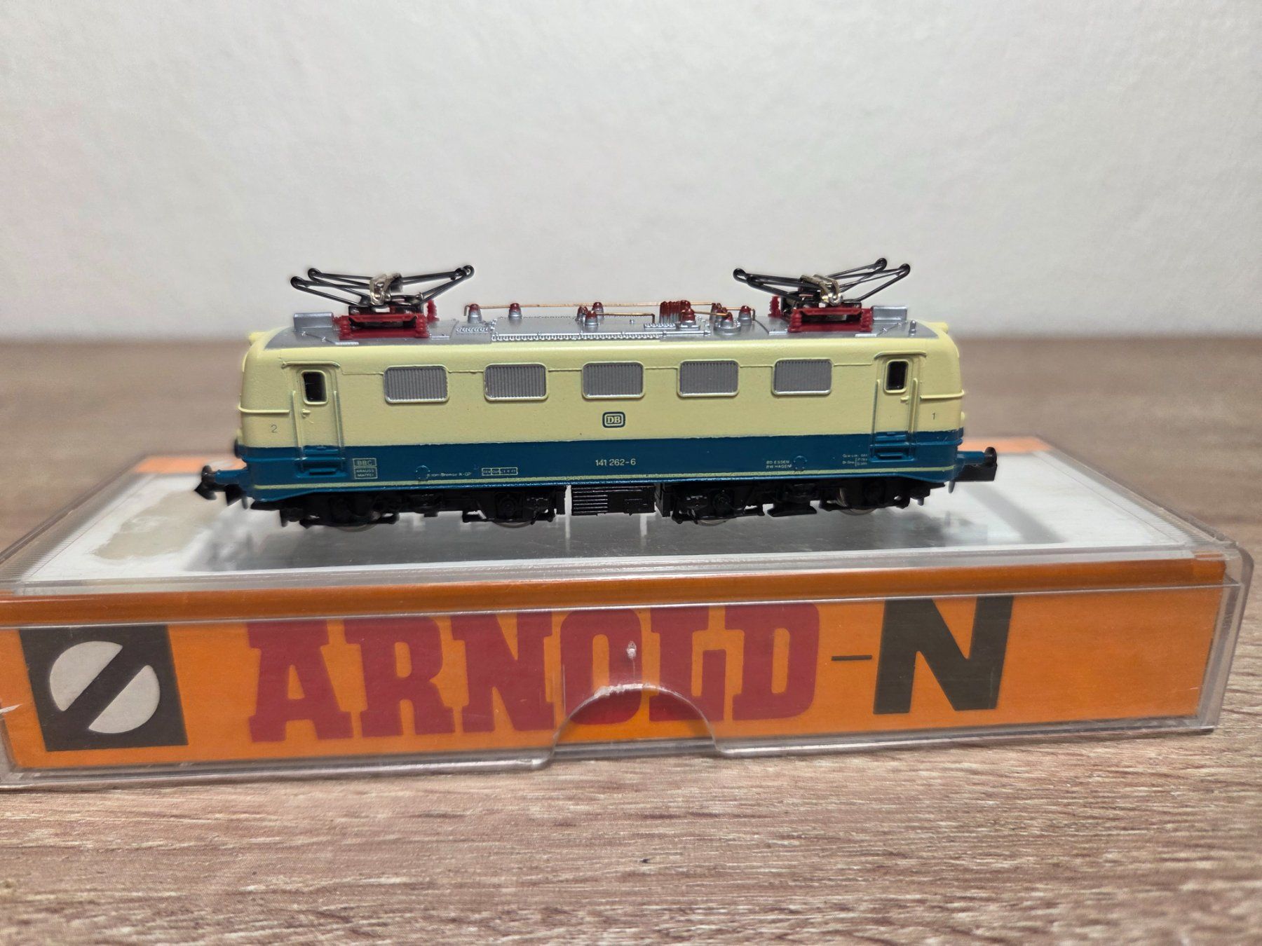 Arnold Modellini di ferrovie: Arnold N 2322 E-Lok BR 141 DB – Usato da St-Aubin-Sauges venduto da Lo_Go 1