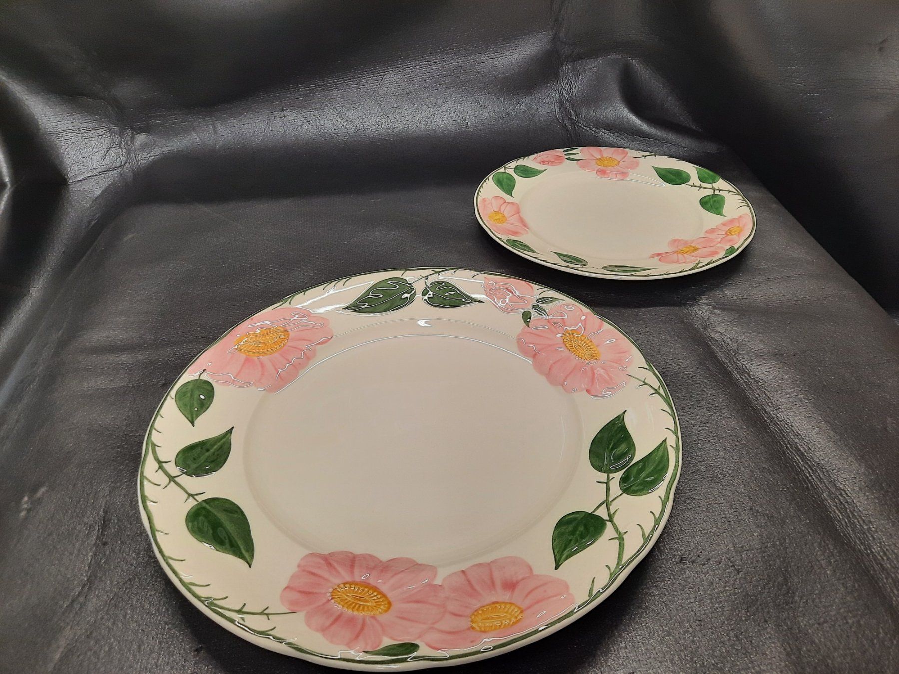 Villeroy & Boch Geschirrsets: Wildrose Geschirr – Gebraucht aus Naters von sal_7yhf