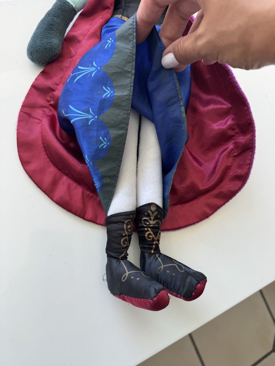 Disney Giocattoli: Anna  – Usato da Blonay venduto da art_7f87 3
