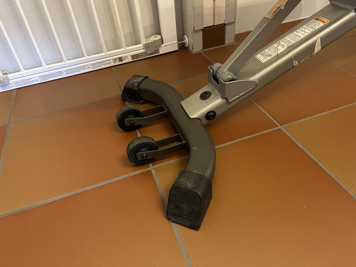 Bowflex Hometrainer: Bowflex Hantelbank, Drückbank – Usato da Wil ZH venduto da Sunshine_411 4