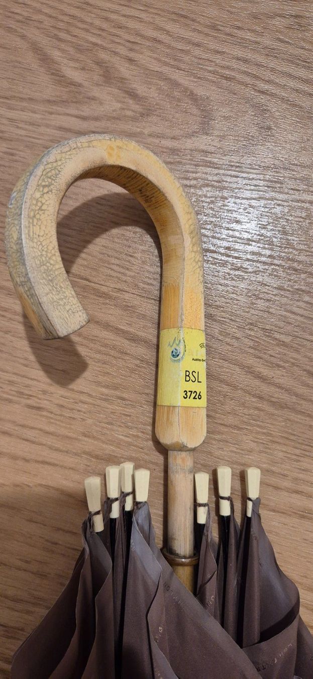 Ombrelli: Brauner Adidas Regenschirm, von EM 2008 – Usato da Horw venduto da mi.ba 3