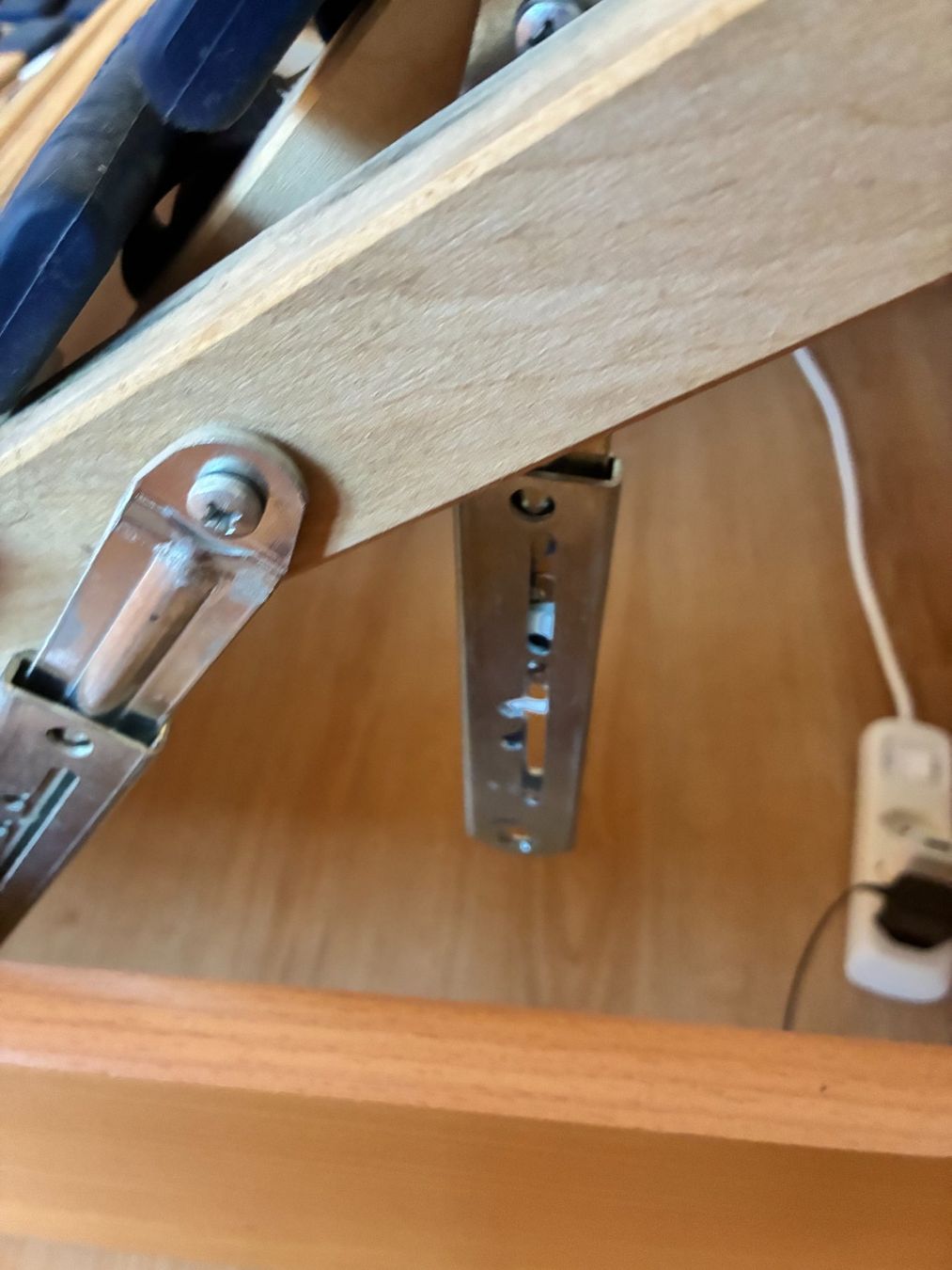 Betten: Gratis IKEA Bettgestell inkl. verstellbarem Lattenrost – Gebraucht aus Nussbaumen AG von janaveo 3