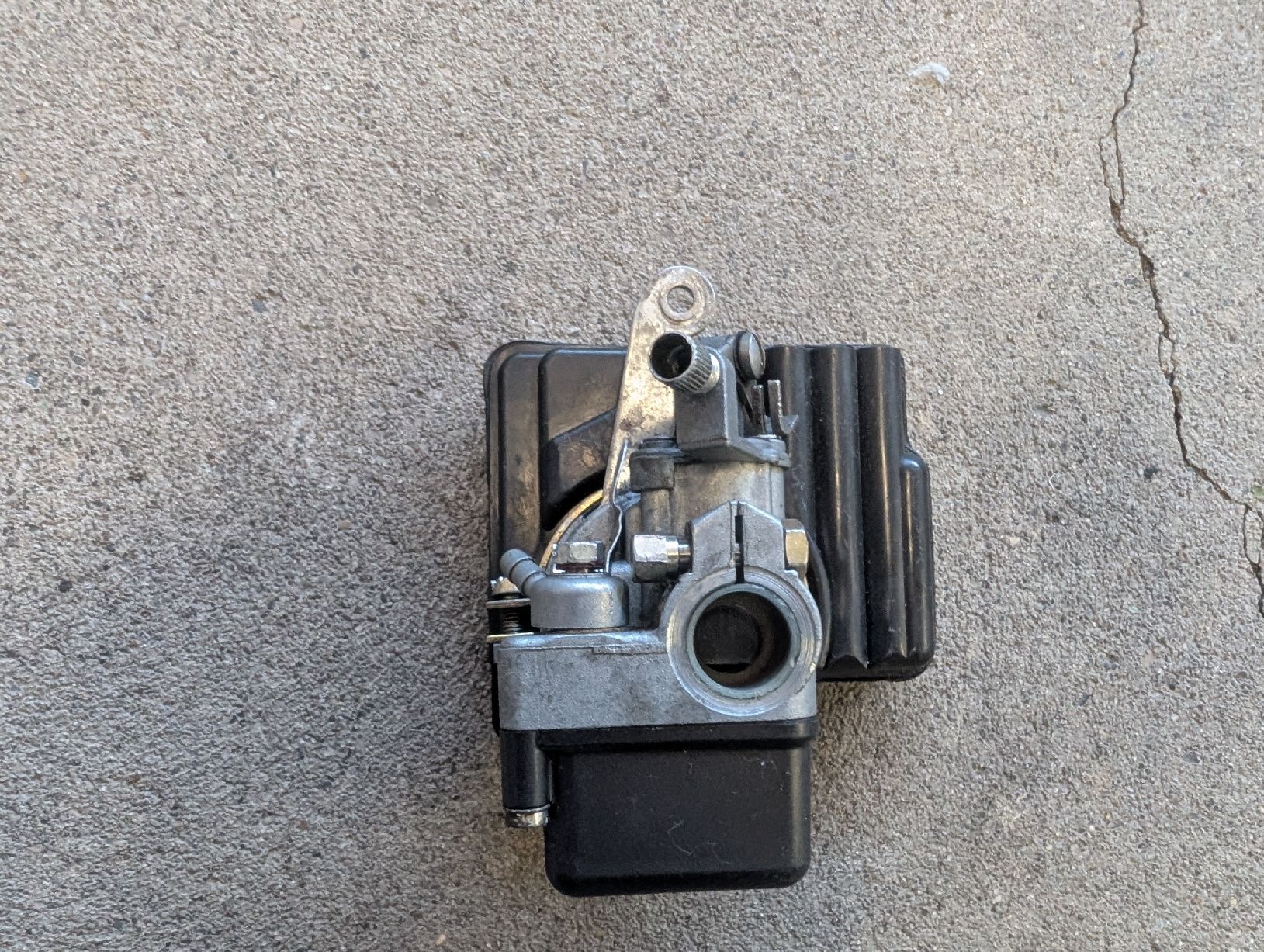 Alle Motorradersatzteile: Piaggio Si Dellorto 12/10 Vergaser mit Original Luftfilter – Gebraucht aus Tobel von I.L