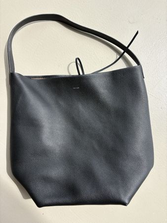 The Row Large Bucket Bag (Park Tote, L)