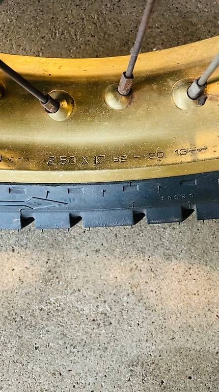 Cerchioni: Goldener Radsatz für Honda Africa Twin inkl. Bereifung – Usato da Zürich venduto da terry77terry 4