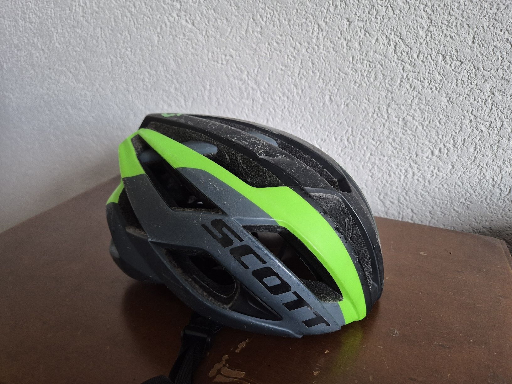 Scott Caschi: Kinder Velohelm Scott Grösse S 51-55 – Usato da neuenhof venduto da spliffsta88