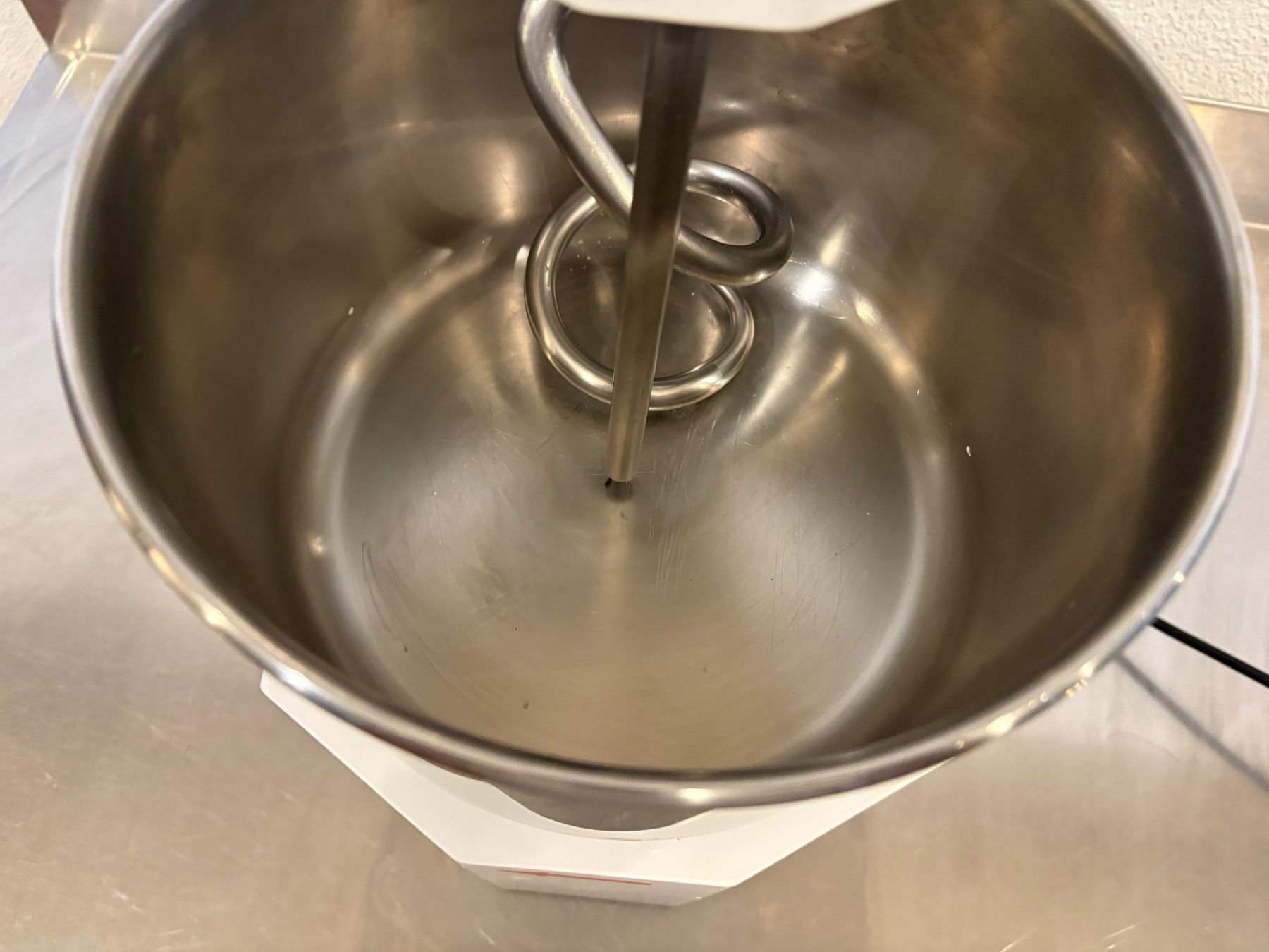 Küchengeräte: Gastro Spiralteig-Mixer, Spiralmischer – Gebraucht aus goldau von G.app 6