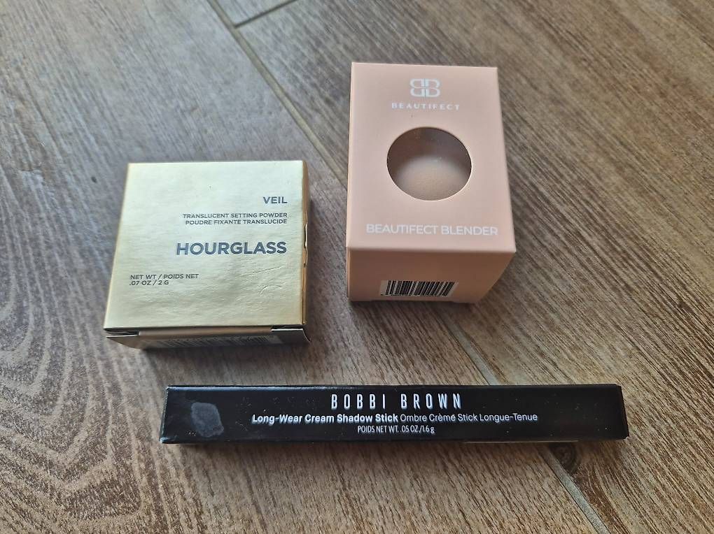 Make-up: 3 Luxus Make-up Artikeln – Neu und originalverpackt aus Uerkheim von Pod23