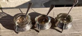 3x Jugendstil Gewürz Töpfchen mit Löffelchen, gestempelt