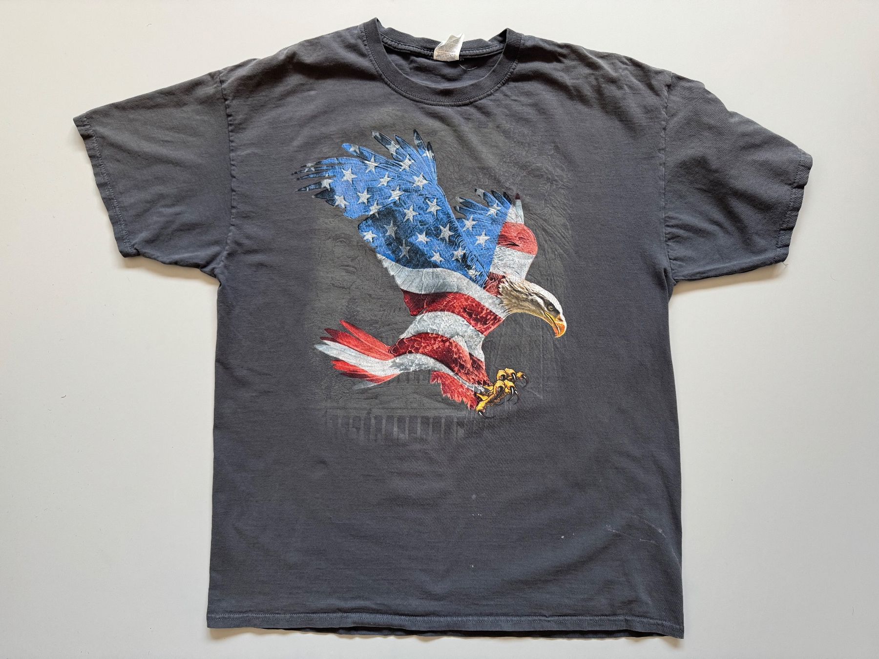 T-Shirts: USA T-shirt eagle Jerzees MEN XL – Gebraucht aus Neuchâtel von _Easy_to_Find_