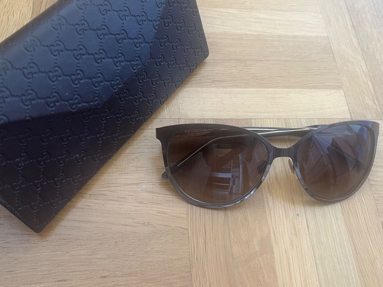 Occhiali & Lenti: Gucci Sonnenbrille – Usato da Zürich venduto da sellinderella