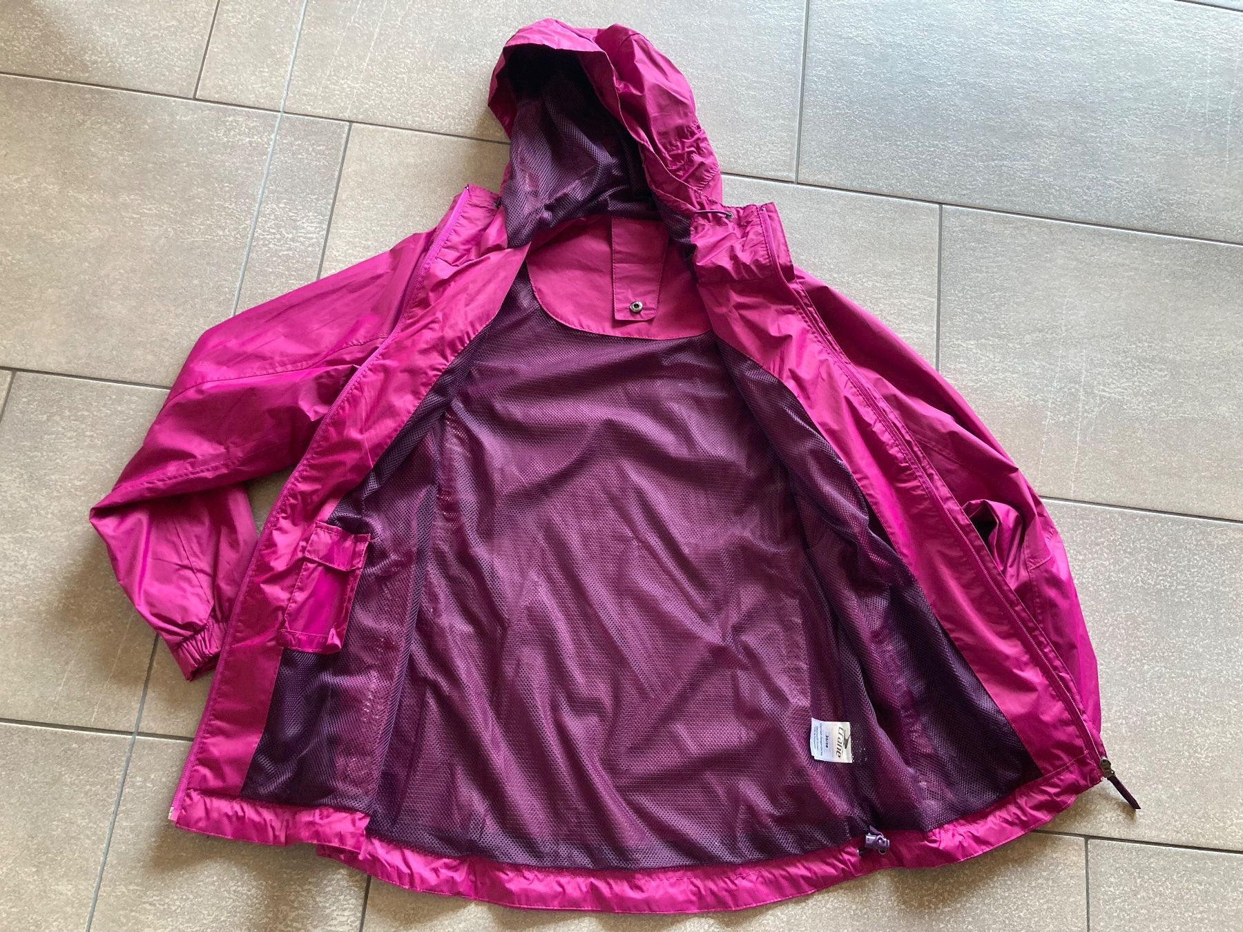 Giacche: Windjacke Gr. 36/38; Neu! – Nuovo (secondo la descrizione) da Mosnang venduto da Kusli09 3