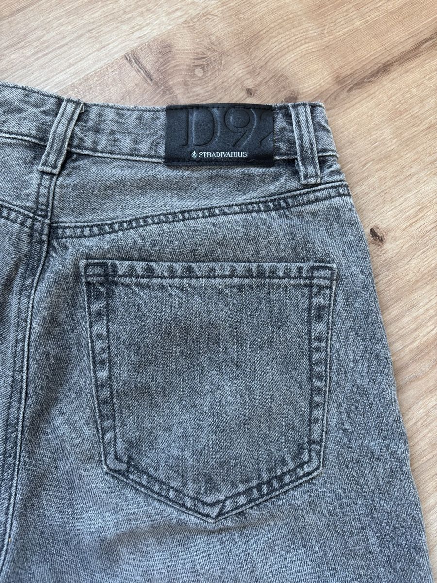 Stradivarius Jeans: jeans stradivarius gris, taille 34 – Neu (gemäss Beschreibung) aus Tavannes von callie.mcli 2