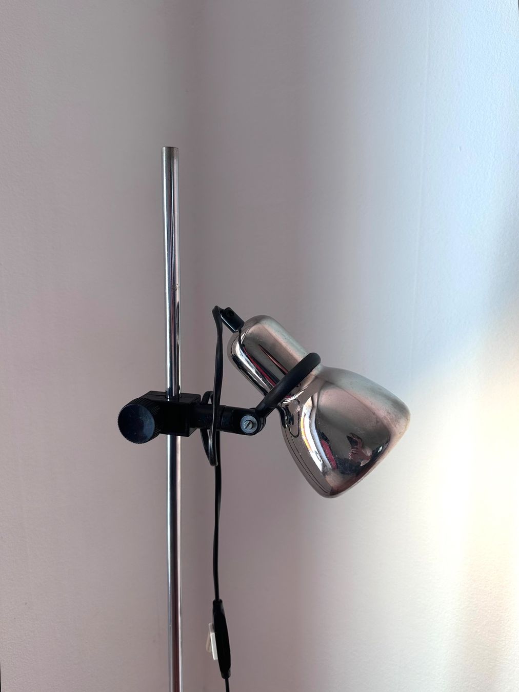 Lampade: Lampe de sol BOFA Suède chromée – Usato da Lausanne venduto da jul_v9ht 2