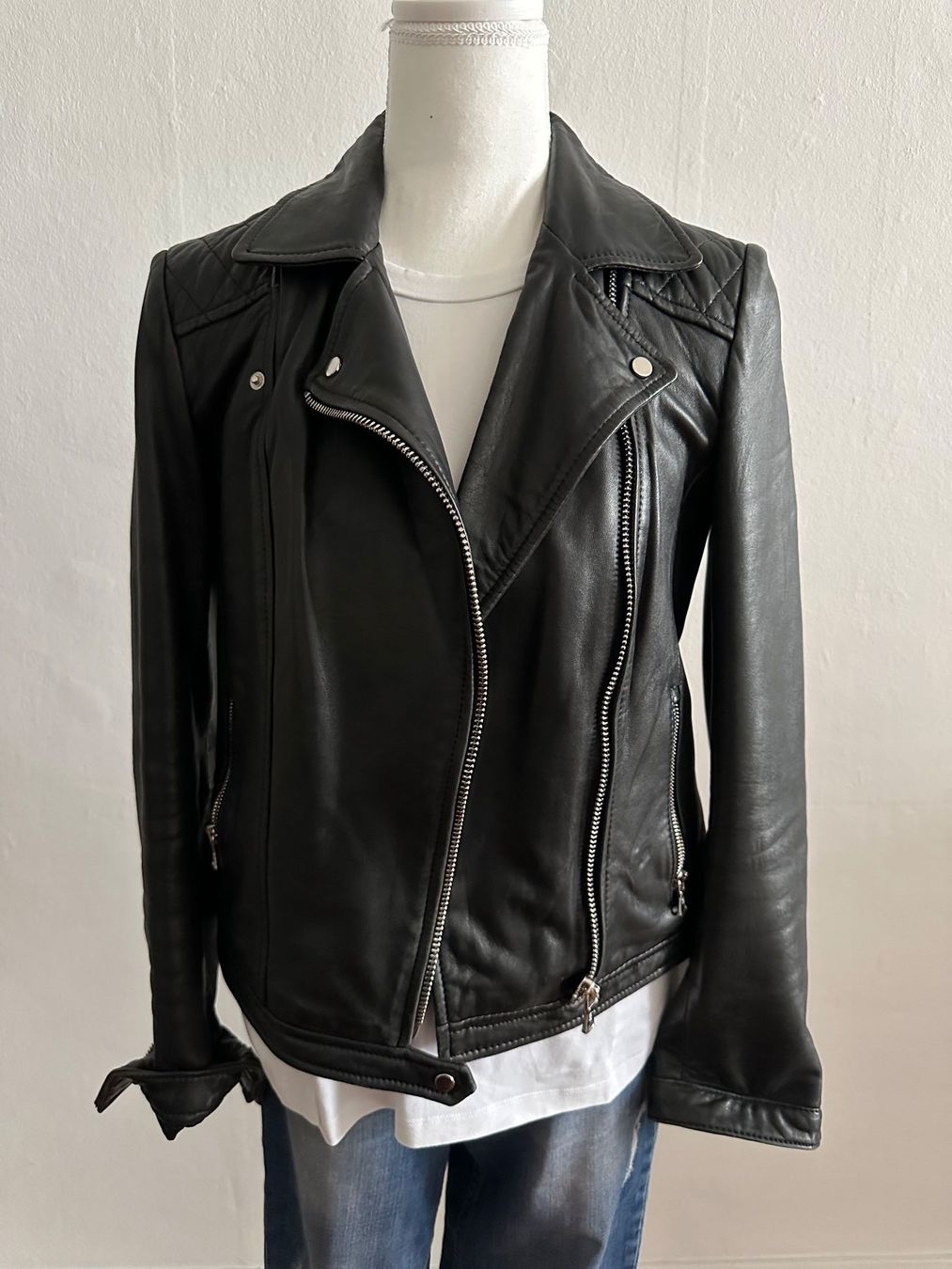 Massimo Dutti Giacche: Massimo Dutti Lederjacke – Nuovo (secondo la descrizione) da Bern venduto da schnupka