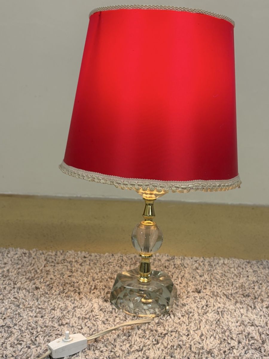 Lampade: Vintage Tischlampe mit rotem Schirm – Usato da Pfäffikon ZH venduto da cei_g59g 3