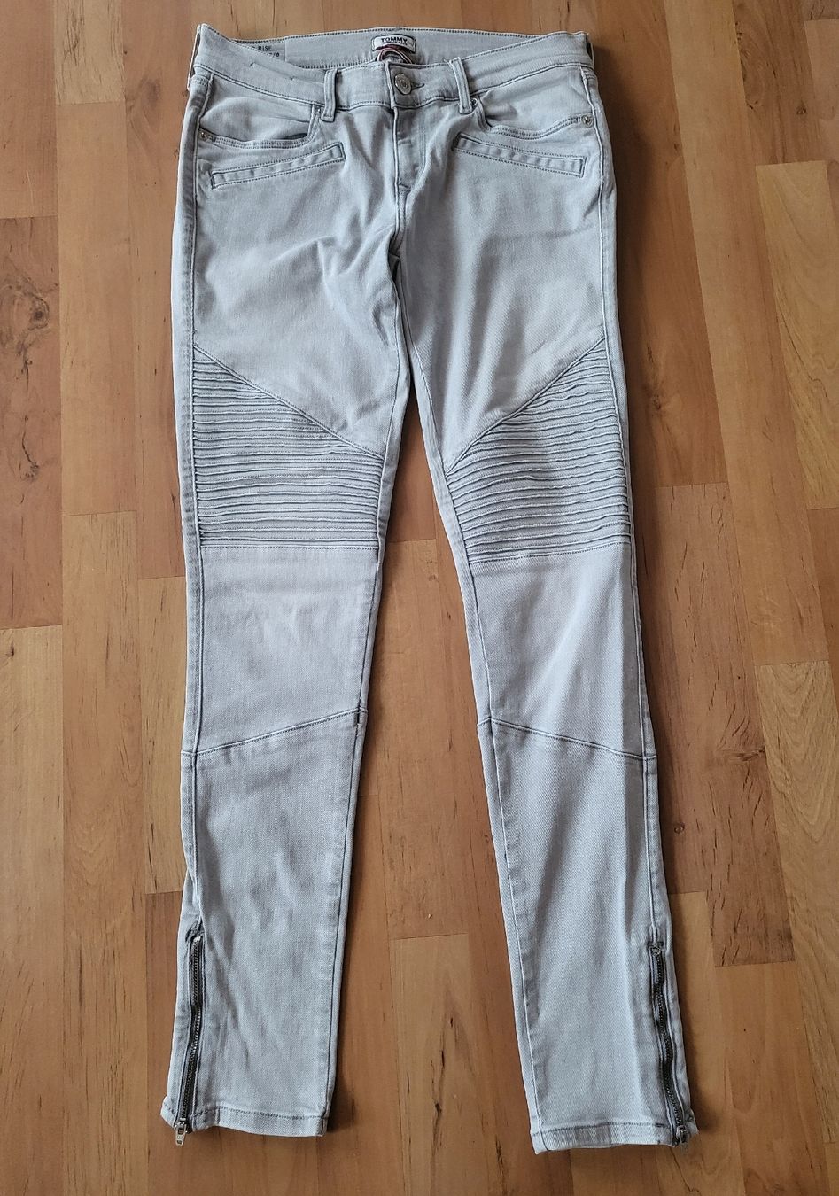Tommy Hilfiger Jeans: Tommy Jeans Gr. 27/34 – Gebraucht aus Zwingen von crazy84