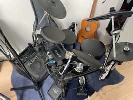 Roland V-Drums E-Drum Set mit PM-10 Monitor gebraucht