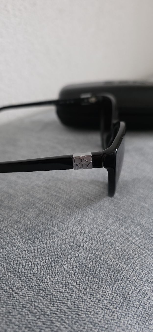 DKNY Occhiali & Lenti: DKNY Sonnenbrille  – Usato da Rümlang venduto da ilc_vm5p 2