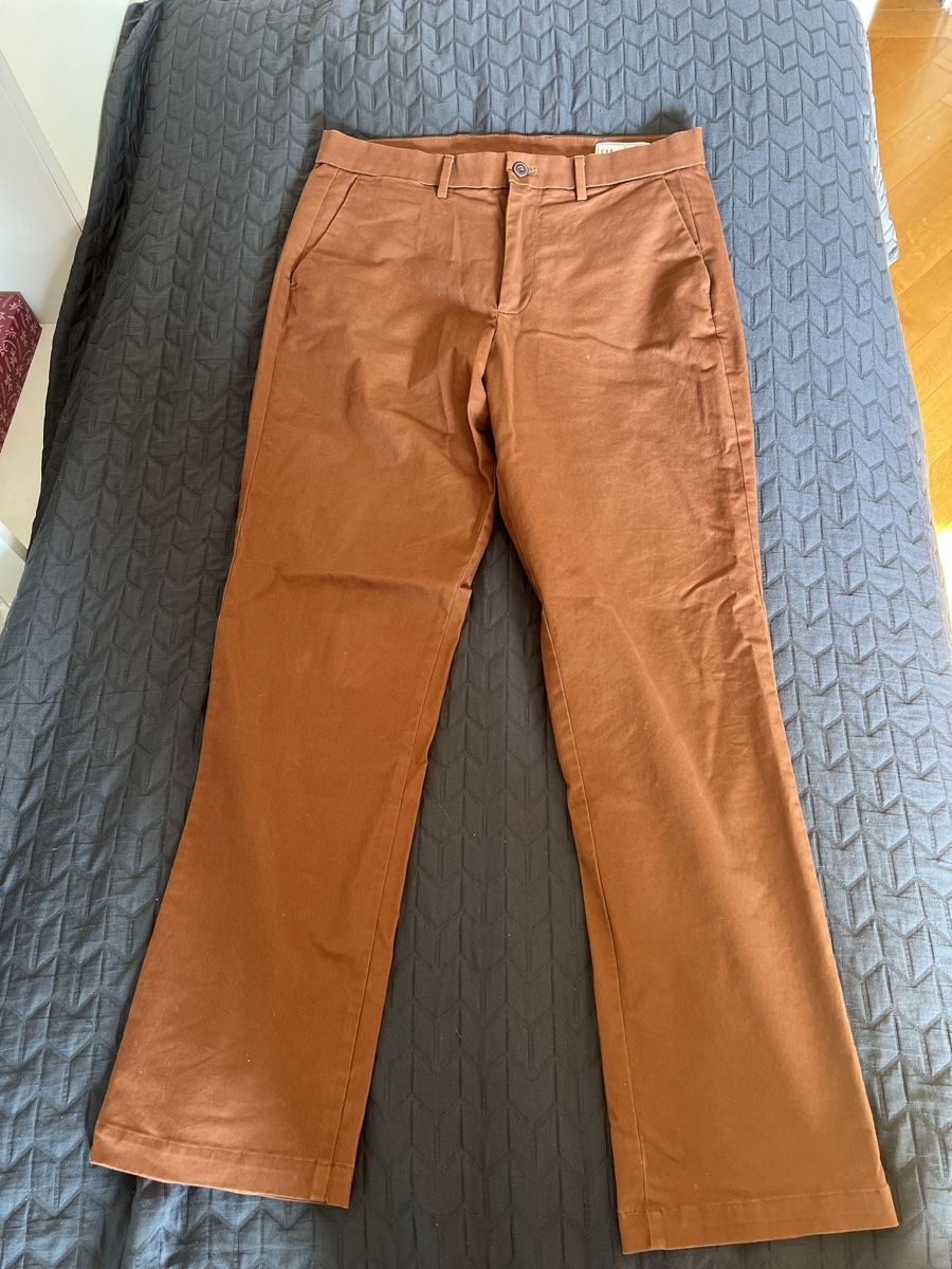Gap Pantaloni: Pantalon droit GAP – Nuovo (secondo la descrizione) da Lausanne venduto da shabnam.t