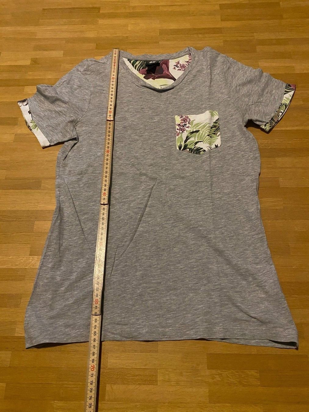 H&M Hemden, T-Shirts & Polos: H&M T-Shirt Grau Gr. S – Gebraucht aus Kriens von Blaecky98 6