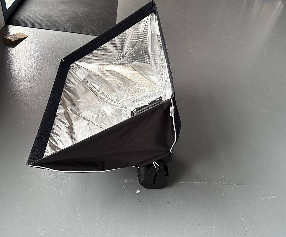 Lampade: Softbox zu Cameo Zenit W600, Snapbag – Usato da Rüti ZH venduto da Philippek