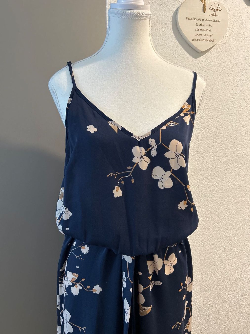 Tute: Jumpsuit dunkelblau mit Muster von Vero Moda Gr. M – Usato da Brunnen venduto da Nala2929 2