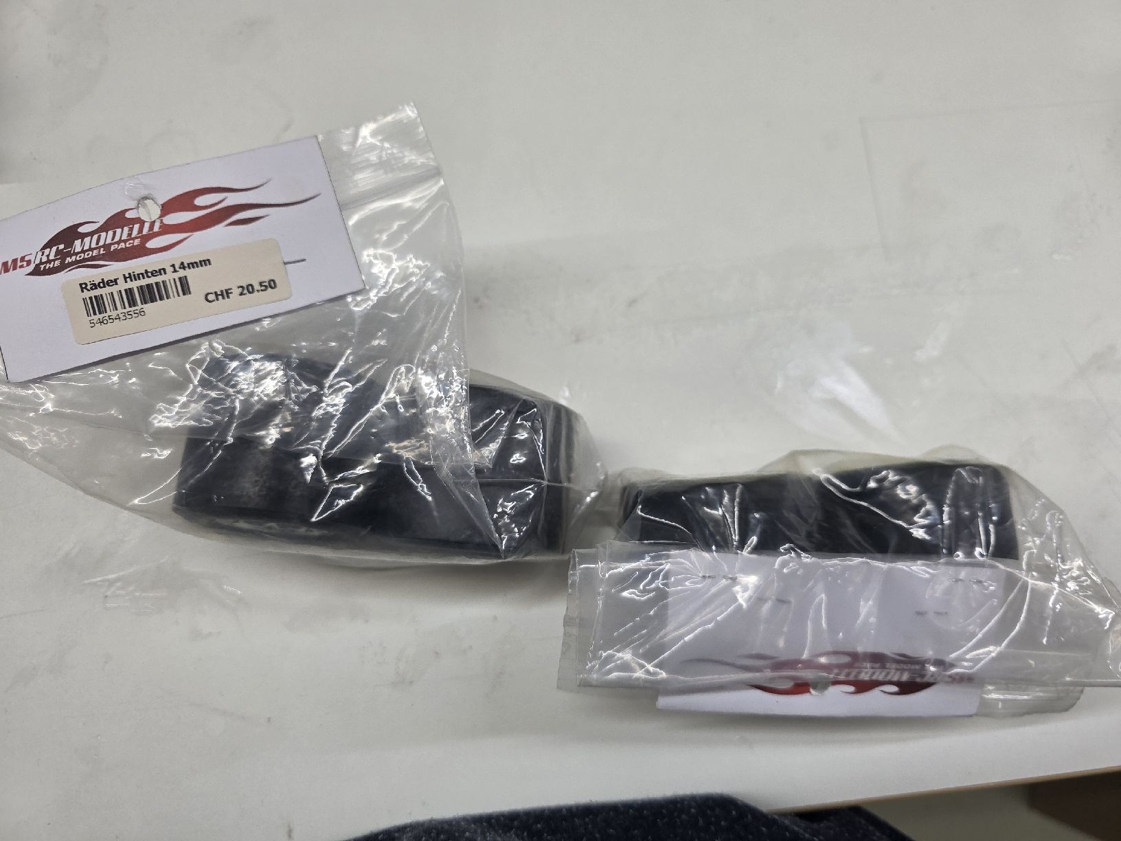 Modellismo RC: Formel 1 Räder Set 14mm mitnehmer – Nuovo e nell'imballaggio originale da Rüti ZH venduto da Madeira14 1
