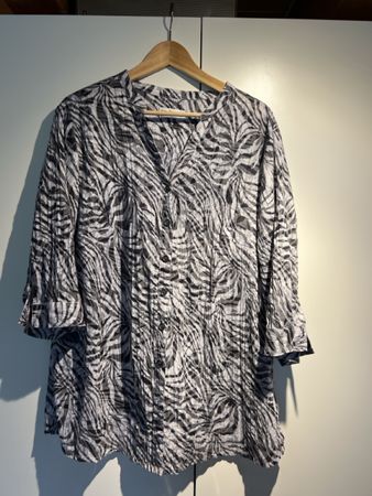 Ulla Popken Tunika Gr. 46/48, Zebra-Look Top Zustand!