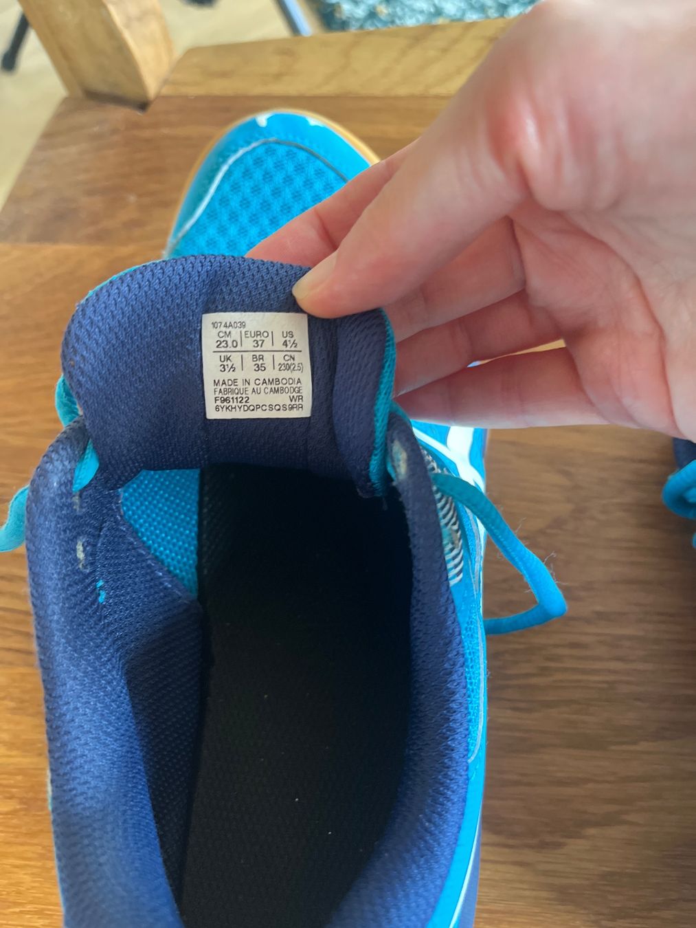 Asics Chaussures garçon: Hallenturnschuhe Asics – D'occasion à Liestal par DanielleFasel 2