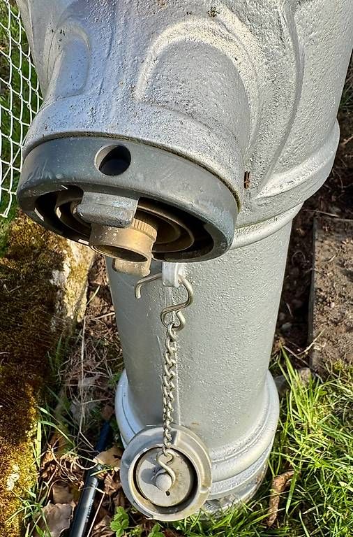 Estintori: Hydrant VonRoll - Wasserverteiler Garten – Usato da Riedtwil venduto da amRing 2