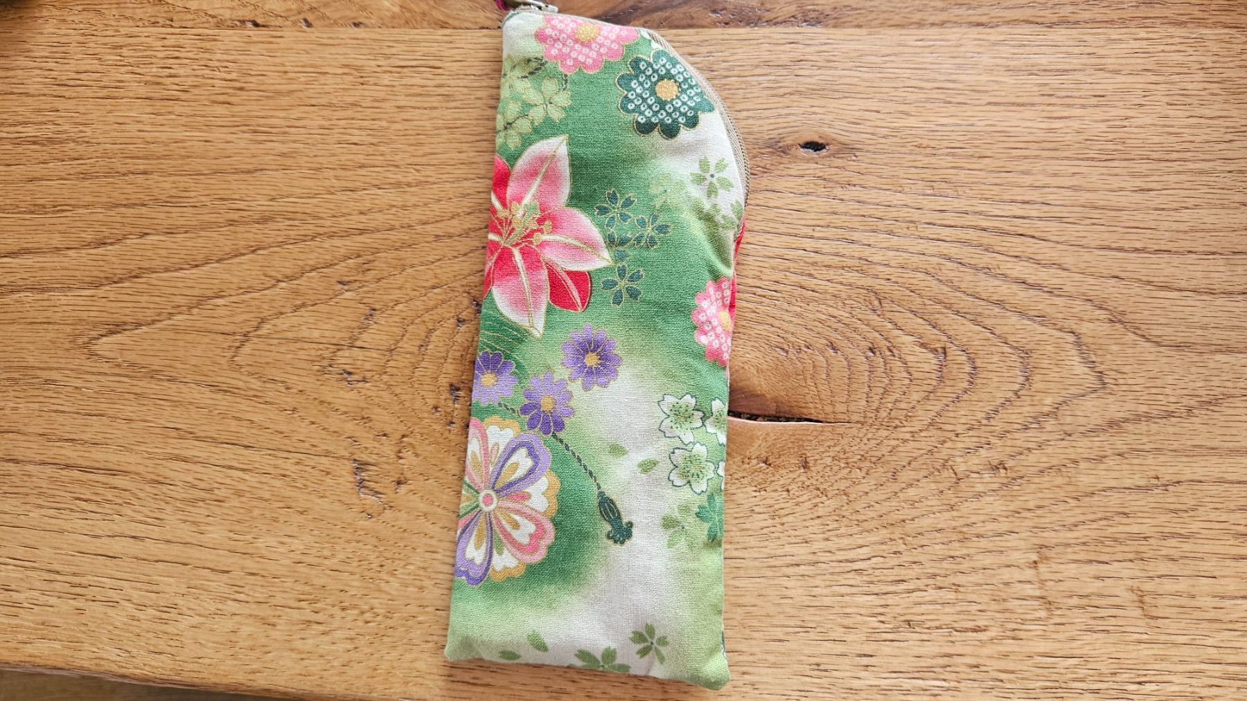 Altro in  Abbigliamento & Accessori: Hikari Handmade Etui aus japanischem Stoff – Nuovo (secondo la descrizione) da Thalwil venduto da pastler 1