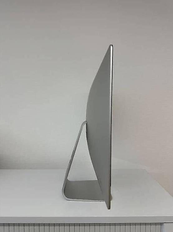 Apple PC: Apple iMac (21.5, Late 2013) – Usato da St. Gallen venduto da egzon_navit 2