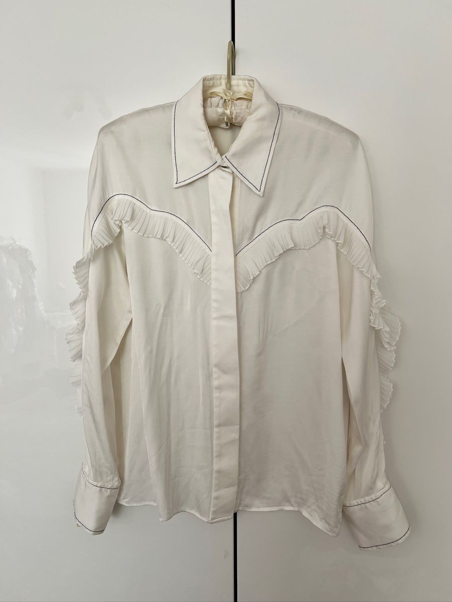 Sandro Camicette: LIKE NEW Sandro PURE VISCOSE Blouse, size 2 – Nuovo (secondo la descrizione) da Zürich venduto da SandroMaje 1
