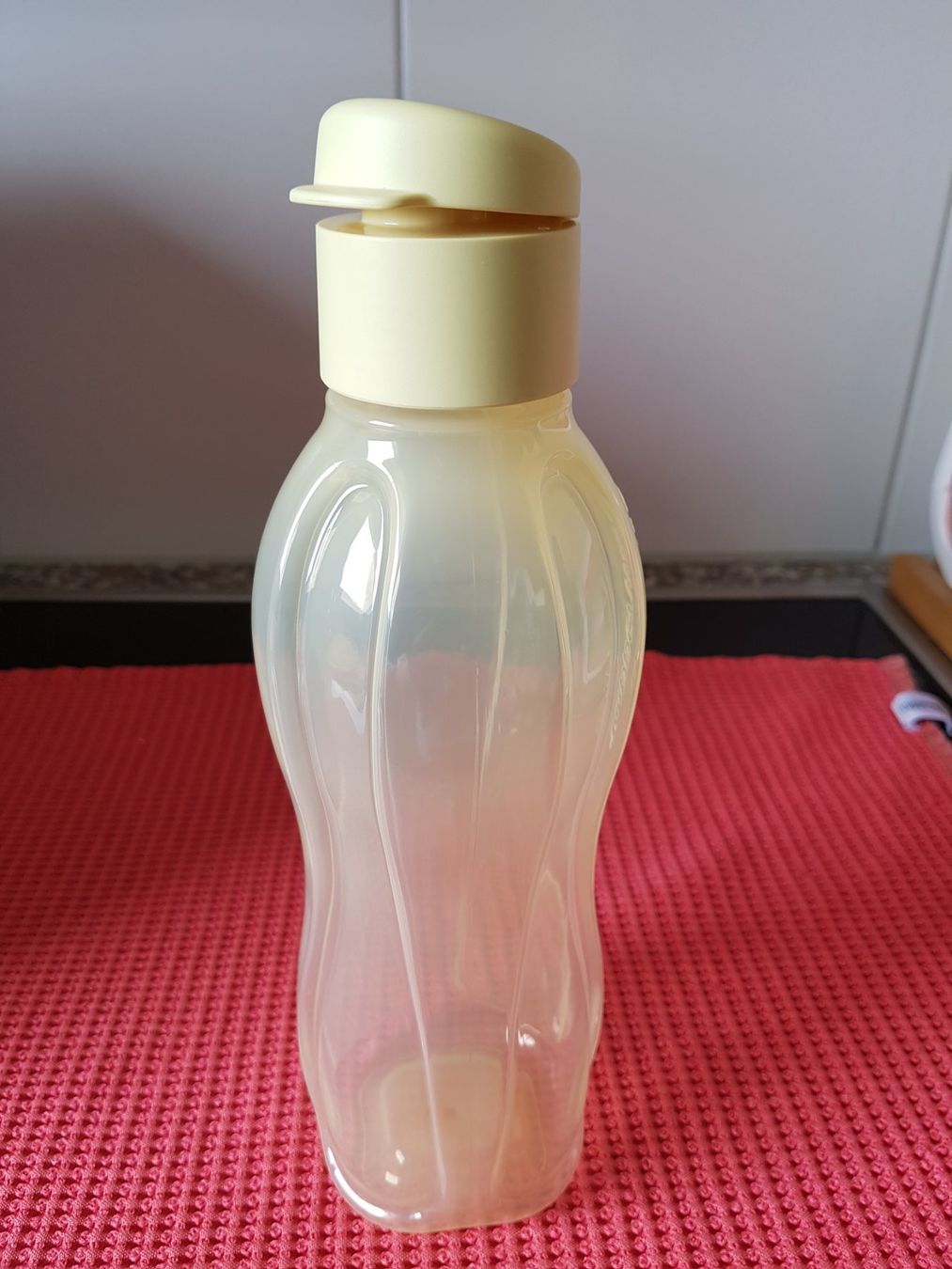 Tupperware Contenitori & Simili: Eco Trinkflasche – Nuovo e nell'imballaggio originale da Hasle b. Burgdorf venduto da buddle32