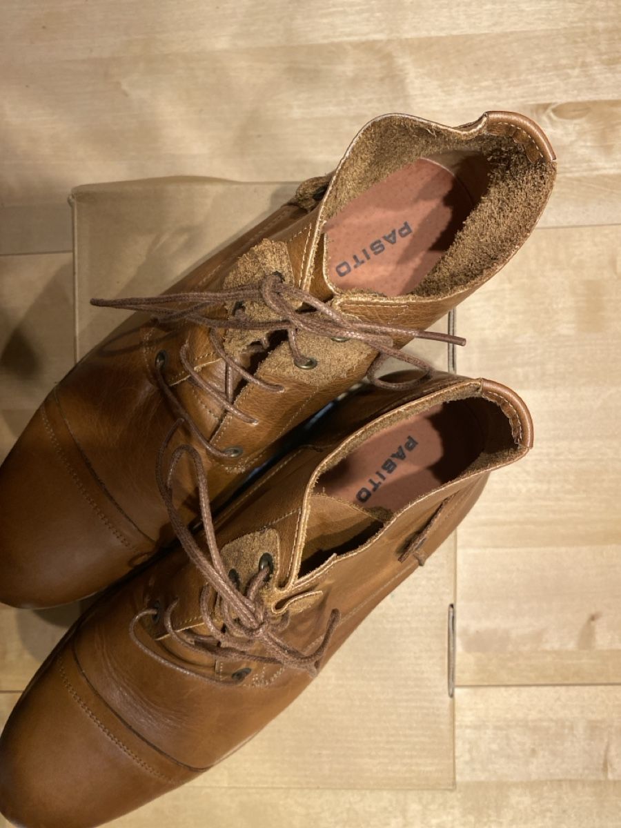 Scarpe da uomo: Brauner Herren Leder Schuhe, Grösse 44 – Nuovo (secondo la descrizione) da Wetzikon ZH venduto da purple_44 1