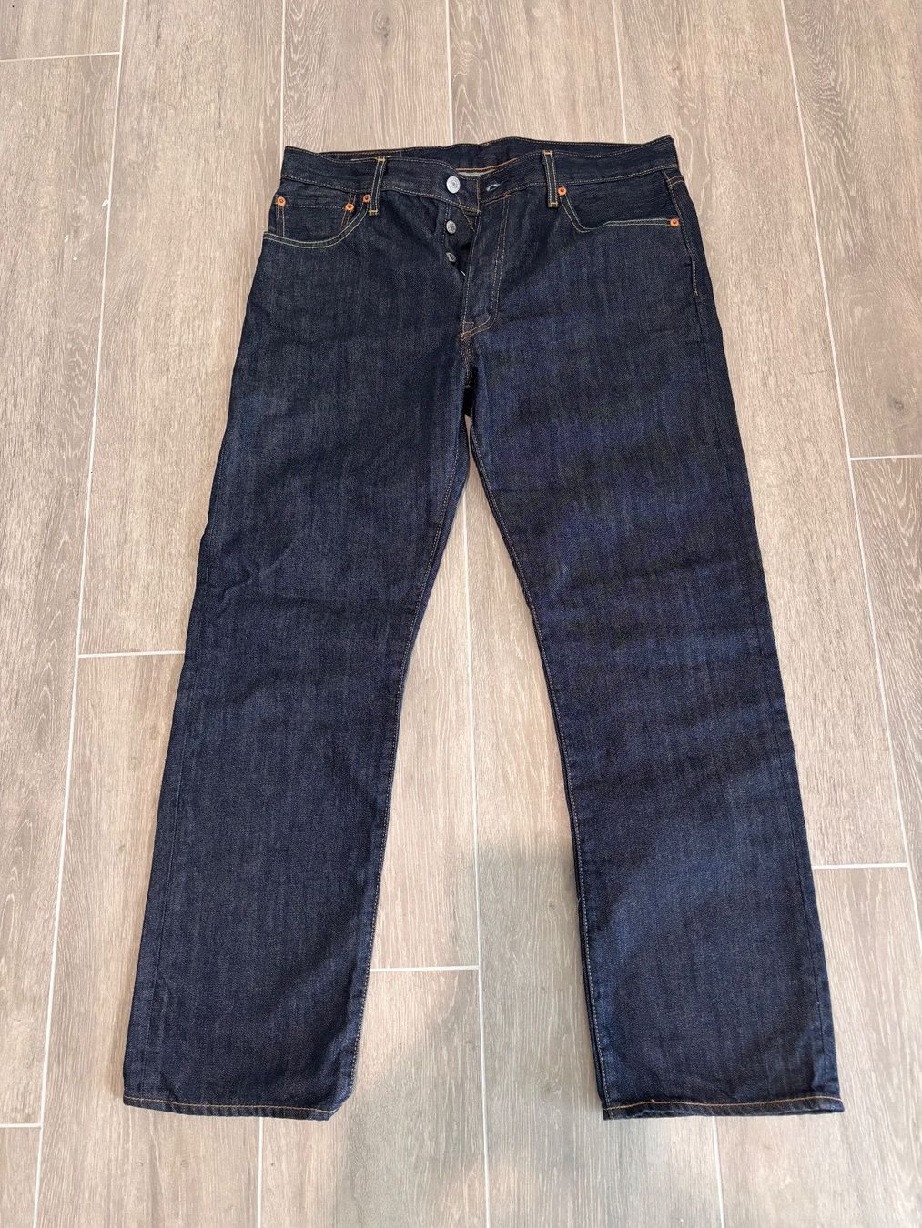Levi's Jeans: Levis 501 W34/L30 1x Blue + 1x Black – Neu (gemäss Beschreibung) aus Châtelaine von Maronggi