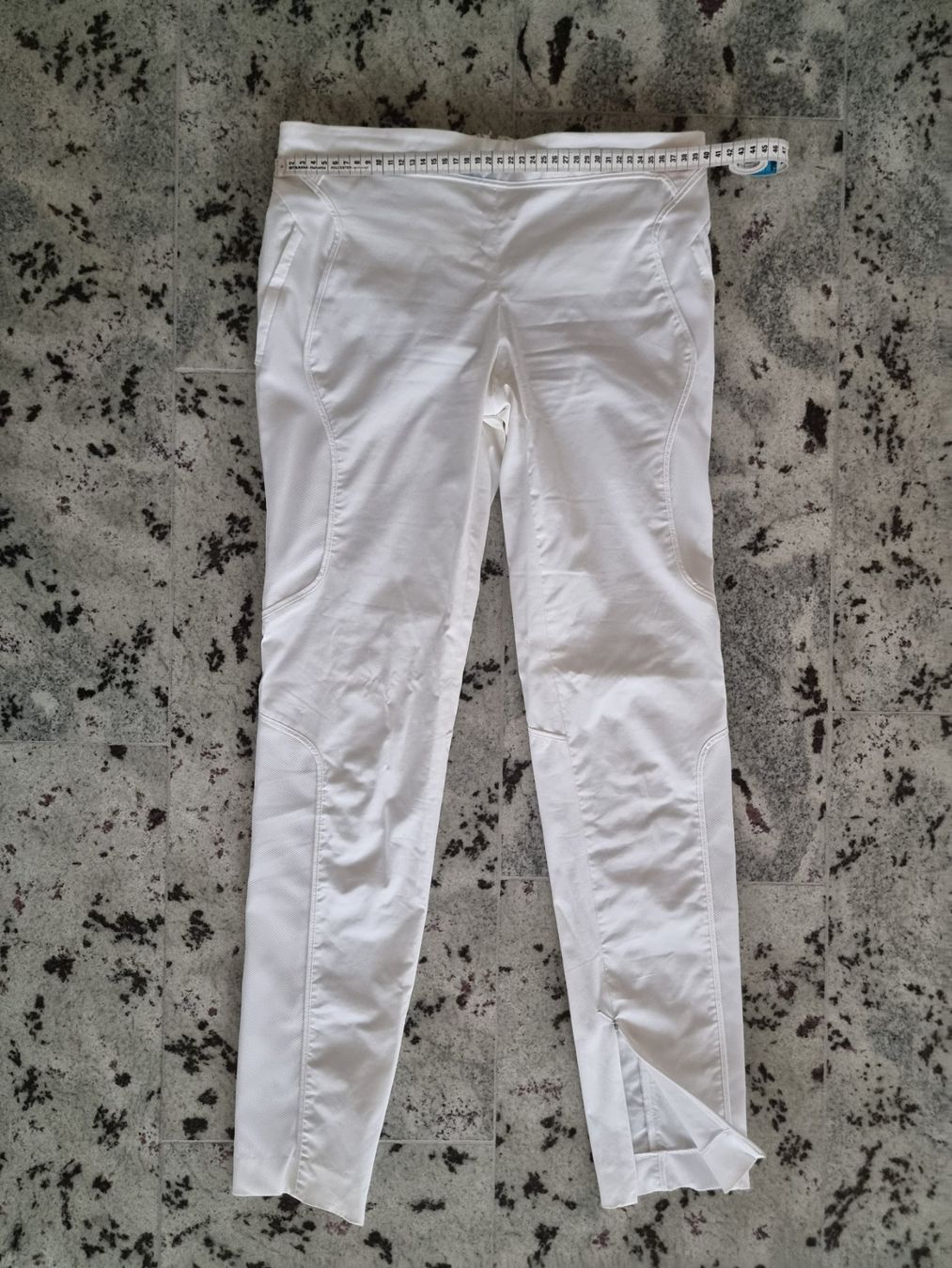 Gucci Pantaloni: Damenhose aus dem Hause Gucci – Usato da Widen venduto da kel_smm8 2