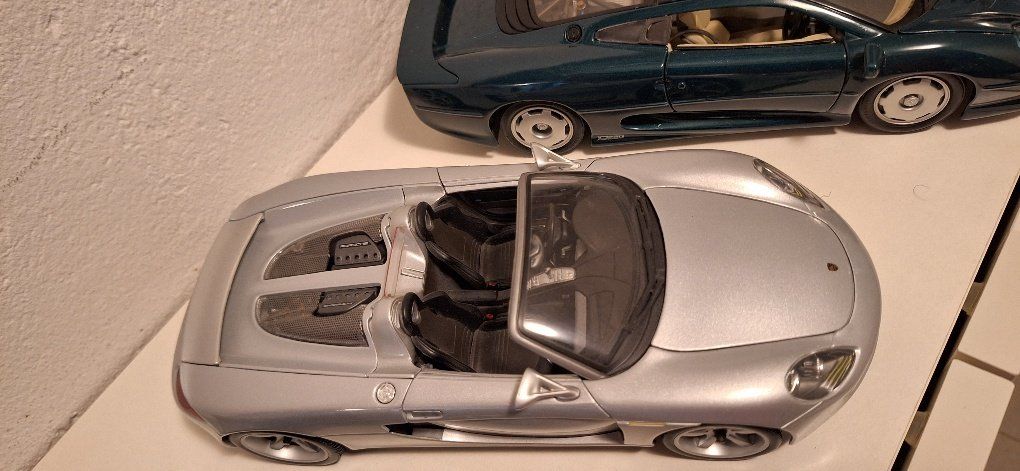 Modellini d'auto: 4 Modèles 1/18 – Usato da peseux venduto da Macca1 1