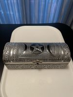 Wicca: silberne Ritual Box plus Buch Traum "Spell Book"
