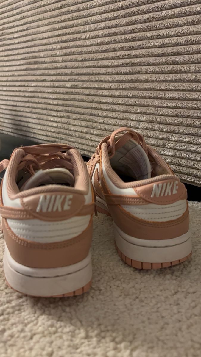 Nike Scarpe da donna: Nike dunks – Usato da oberrüti venduto da lbr.leonie 2