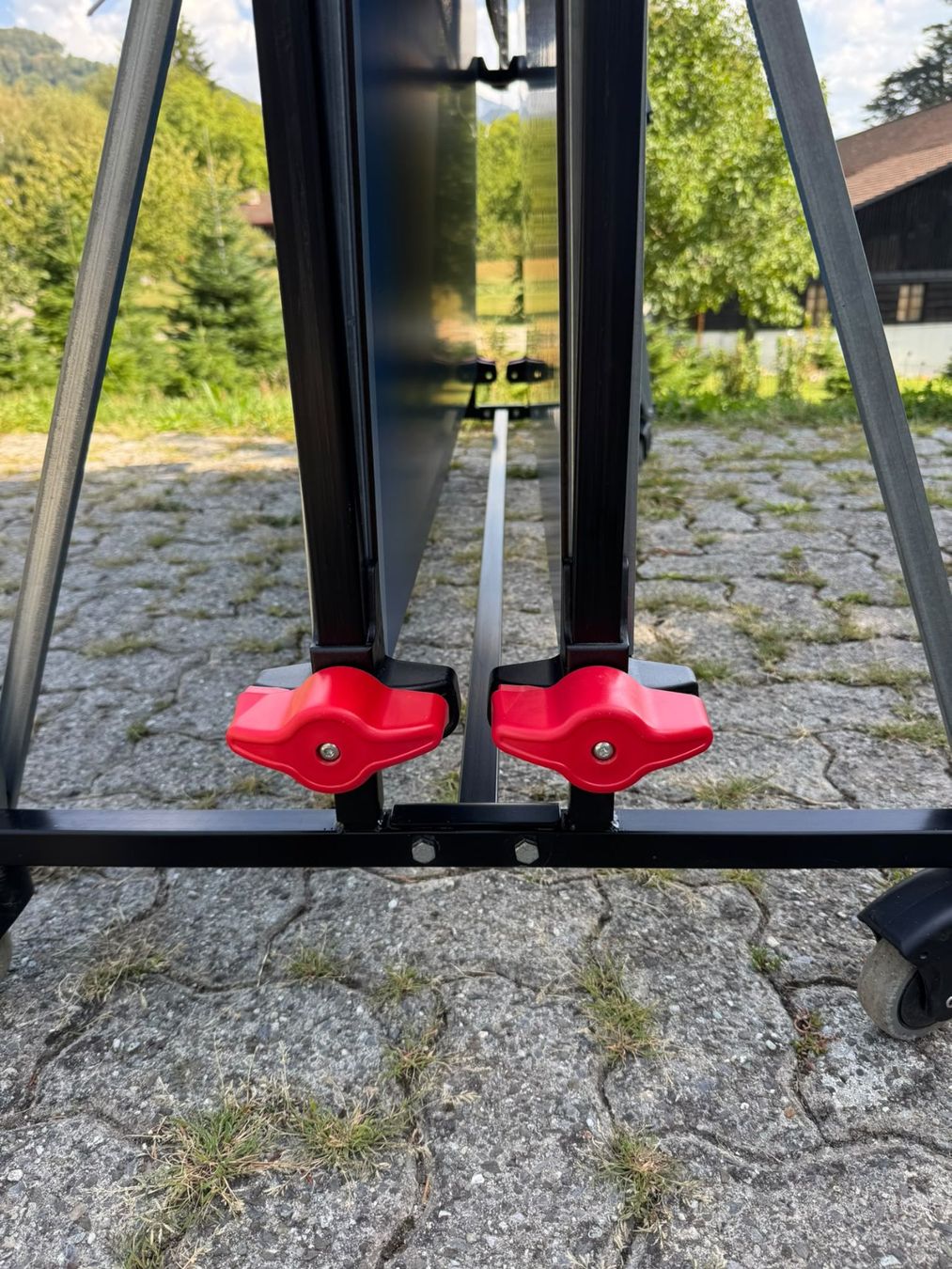 Decathlon Tennis da tavolo: Table de ping-pong Artengo – Usato da St Legier La Chiesaz venduto da pgjudd 2