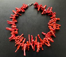 Schöne Korallenkette - handgeknüpft, Vintage, 83 g