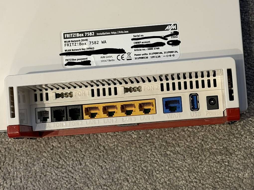 AVM FRITZ!Box 7582 WLAN-Router ? inkl. Wandhalterung (Gebraucht) in ...