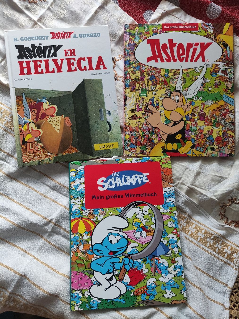 Fumetti: 3 Komike 2x Asterix 1xSchlümpfe – Usato da Gossau SG venduto da mog_2q7f