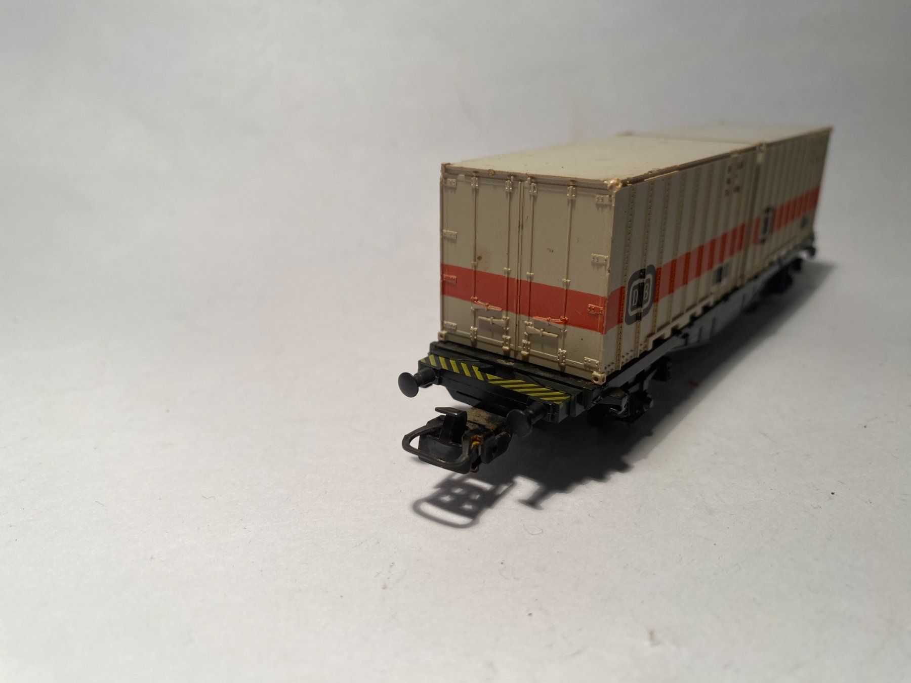 Märklin Modelleisenbahnen: Märklin Containerwagen DB weiss, AC Achsen – Gebraucht aus Buchrain von Modellbahn11 2
