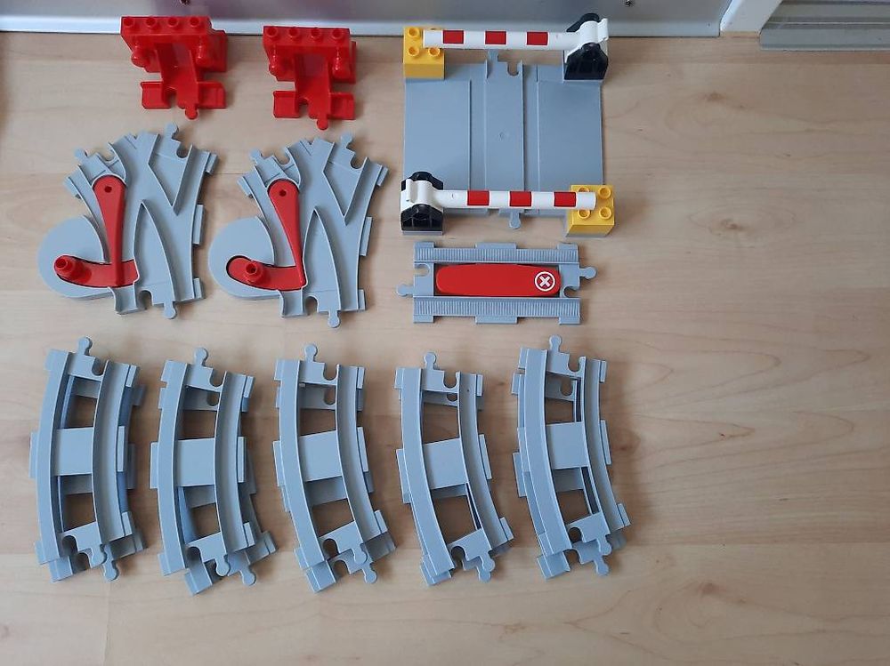 Duplo Jouets: Lego Duplo 10882 Schienen Weichen Bahnübergang – D'occasion à Burgdorf par annalisi