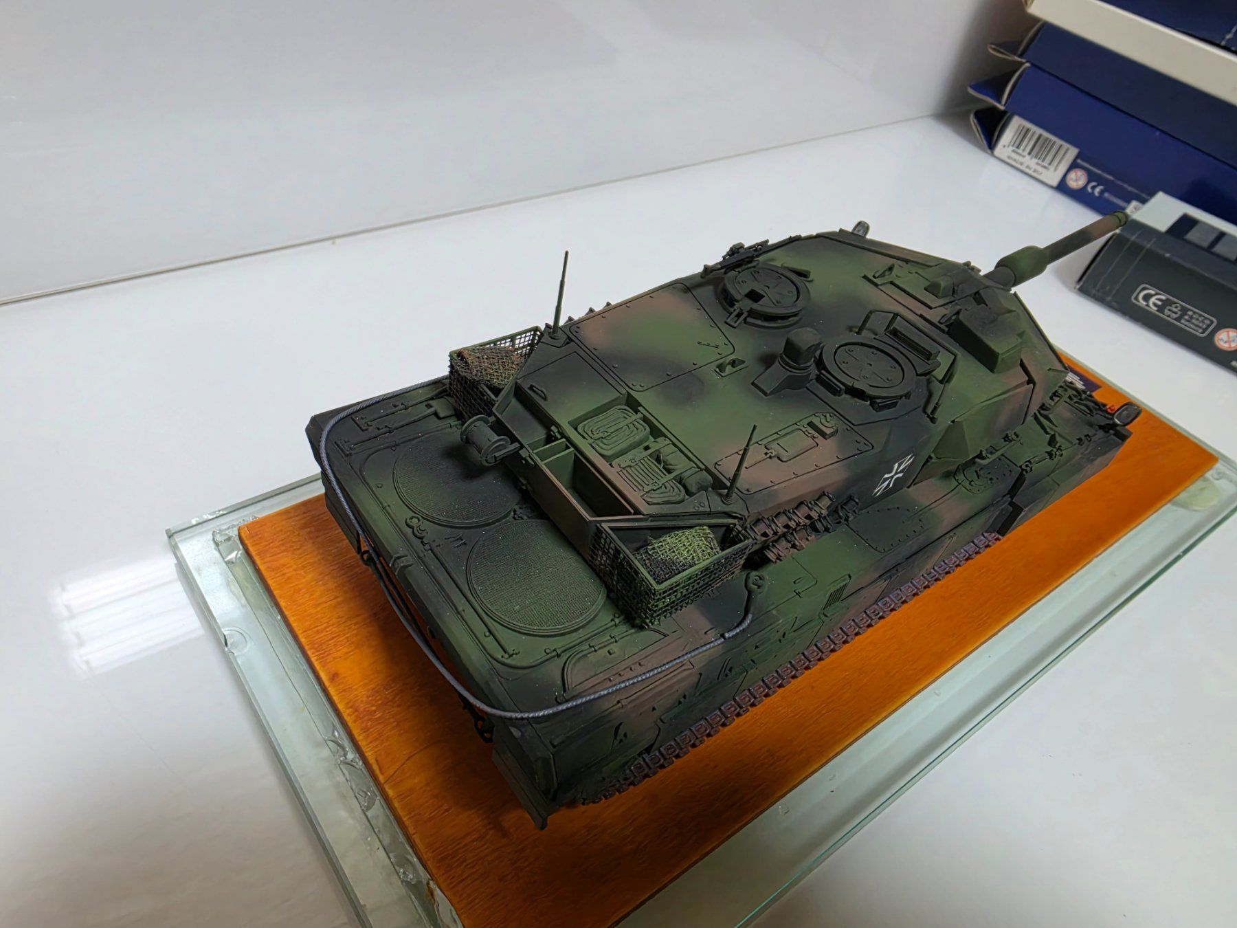 Modellbausätze & Standmodelle: Modell Panzer Leopard 2A7 von Wegmann – Gebraucht aus Neuenhof von ludovicco 6