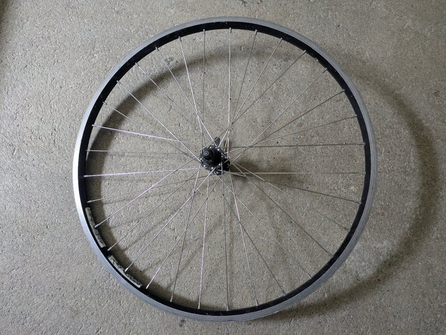 Pneumatici & Ruote complete: Vorderrad 26" mit Schnellspanner – Usato da Zürich venduto da ms993